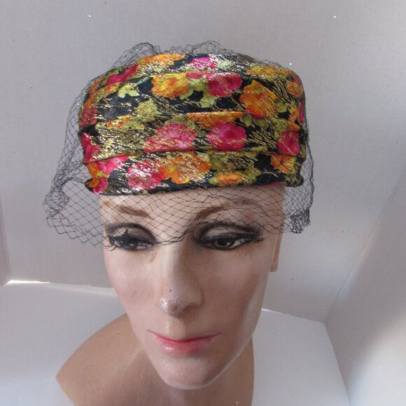 1960 Era Pill Box Hat Colorful Brocade Gold Threading - Picture 10 of 11